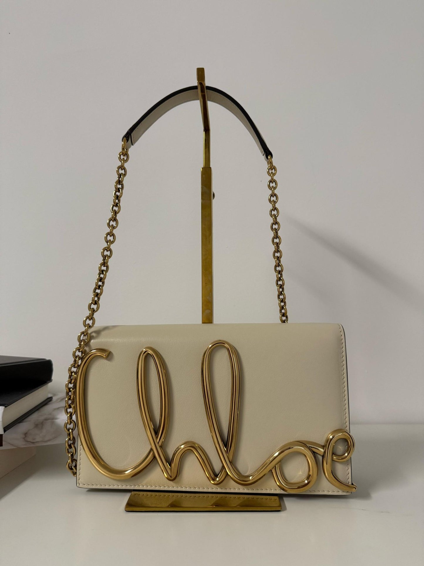 The Chloe iconic crossbody bag in soft leather